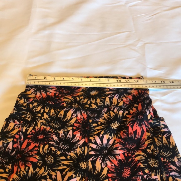 Womens size medium Pop Fit Floral Full Length Leggings - Picture 6 of 9